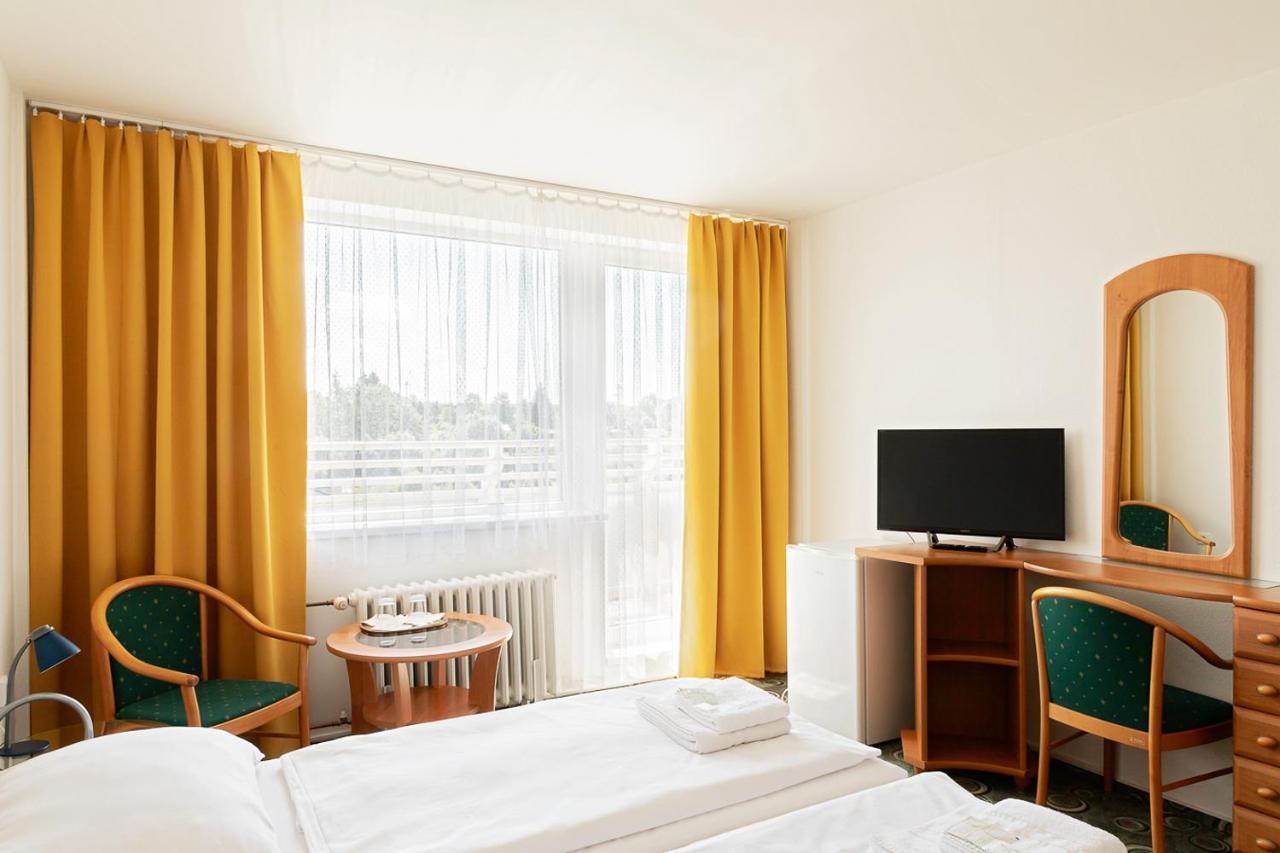 Hotel Slezan Bruntál المظهر الخارجي الصورة