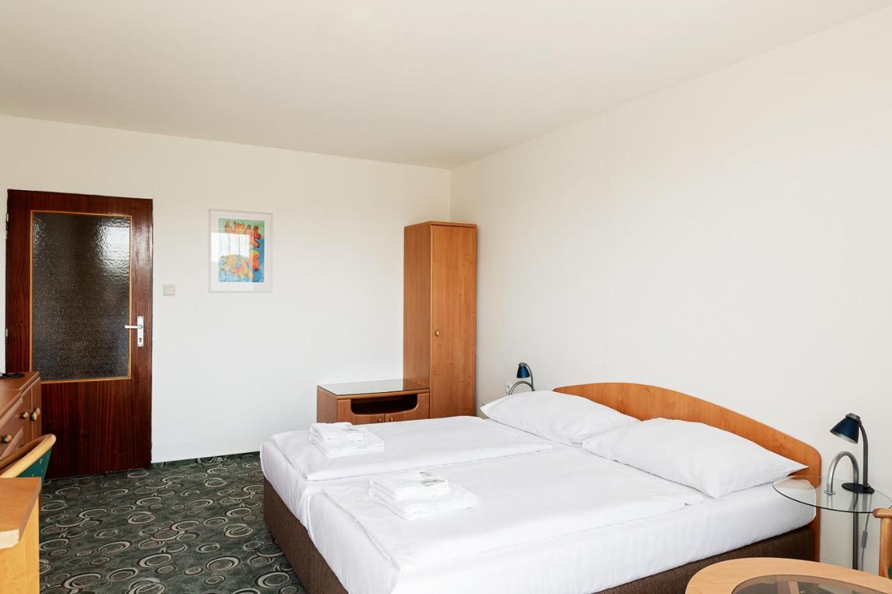 Hotel Slezan Bruntál المظهر الخارجي الصورة