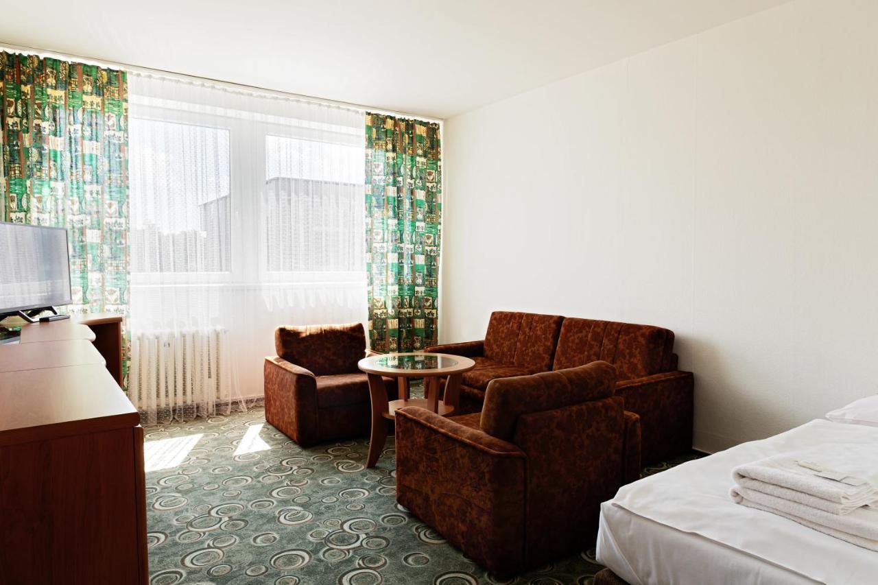Hotel Slezan Bruntál المظهر الخارجي الصورة